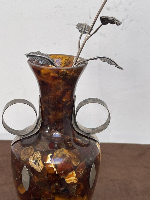 Bursztyn Wazon Okuty Srebrem ze Srebrną Różą Sygnowany Pamiątka z Prl