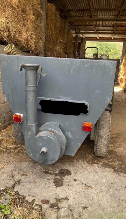 Reboque de transporte de descarga de uvas