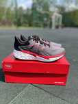 New balance Оригінал Нові кросівки чоловічі спортивні нова пара 42 біг