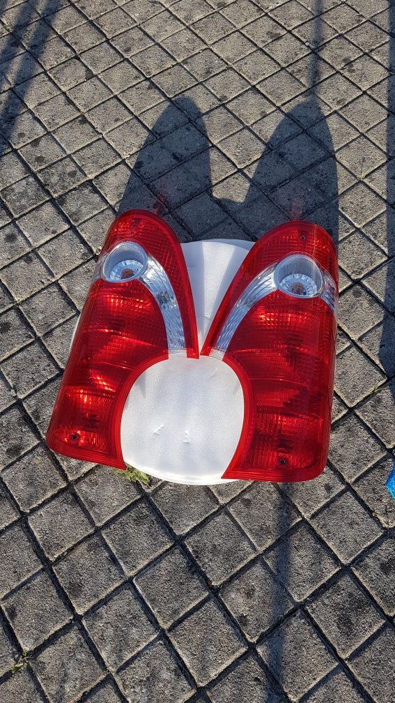 Lampy hobby do przyczepy kempingowei