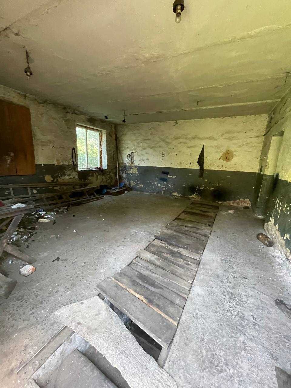 Продається ремонтно-складський комплекс за 20 км до КПП "Шегині"