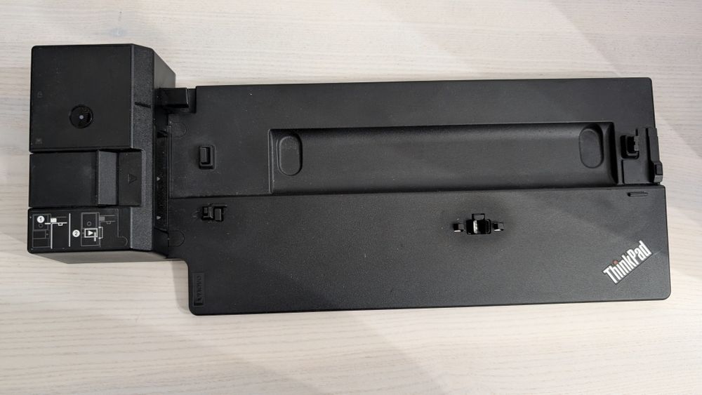Док станція Lenovo 40AJ