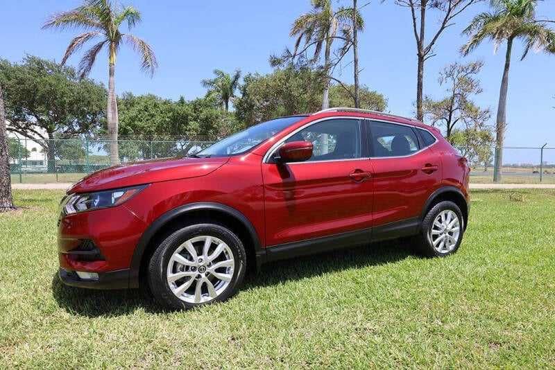 Nissan Rogue Sport SV 2021