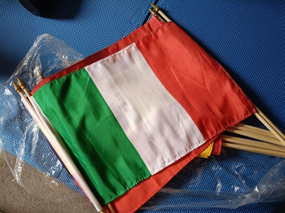 Flagi z EUROPY 15 sztuk w tym jedna flaga UE. CENA ZA KOMPLET