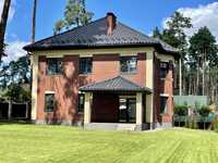 Будинок у лісовій Бучі серед дубів та сосен.255 000 $
