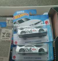 Hot wheels 2x nissan skyline