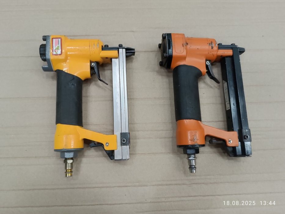 Степлер пневматический