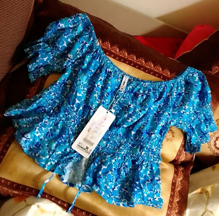 Продам Костюм ( Блуза+ джинсы )