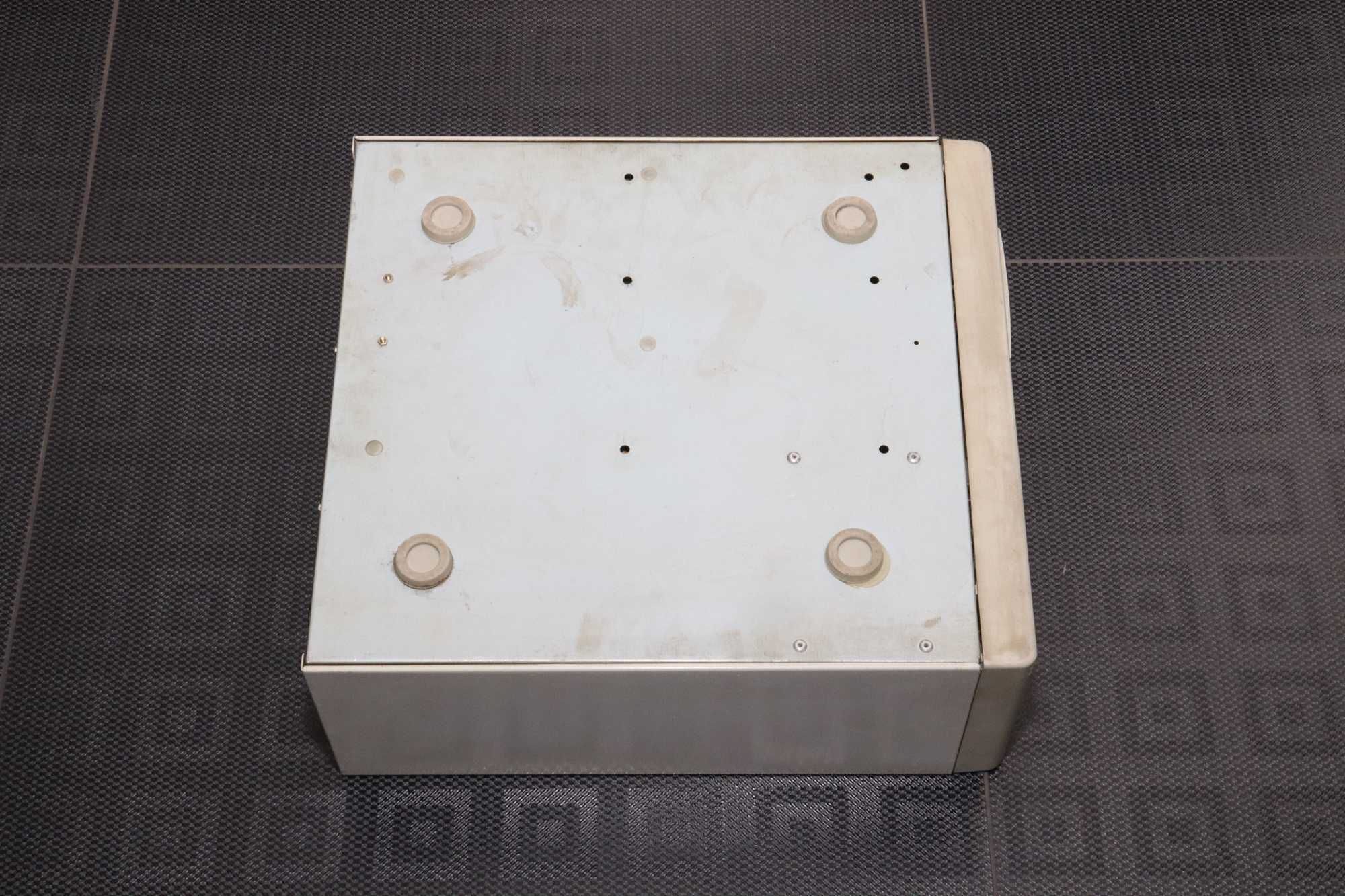 Stary komputer PC OPTIMUS
