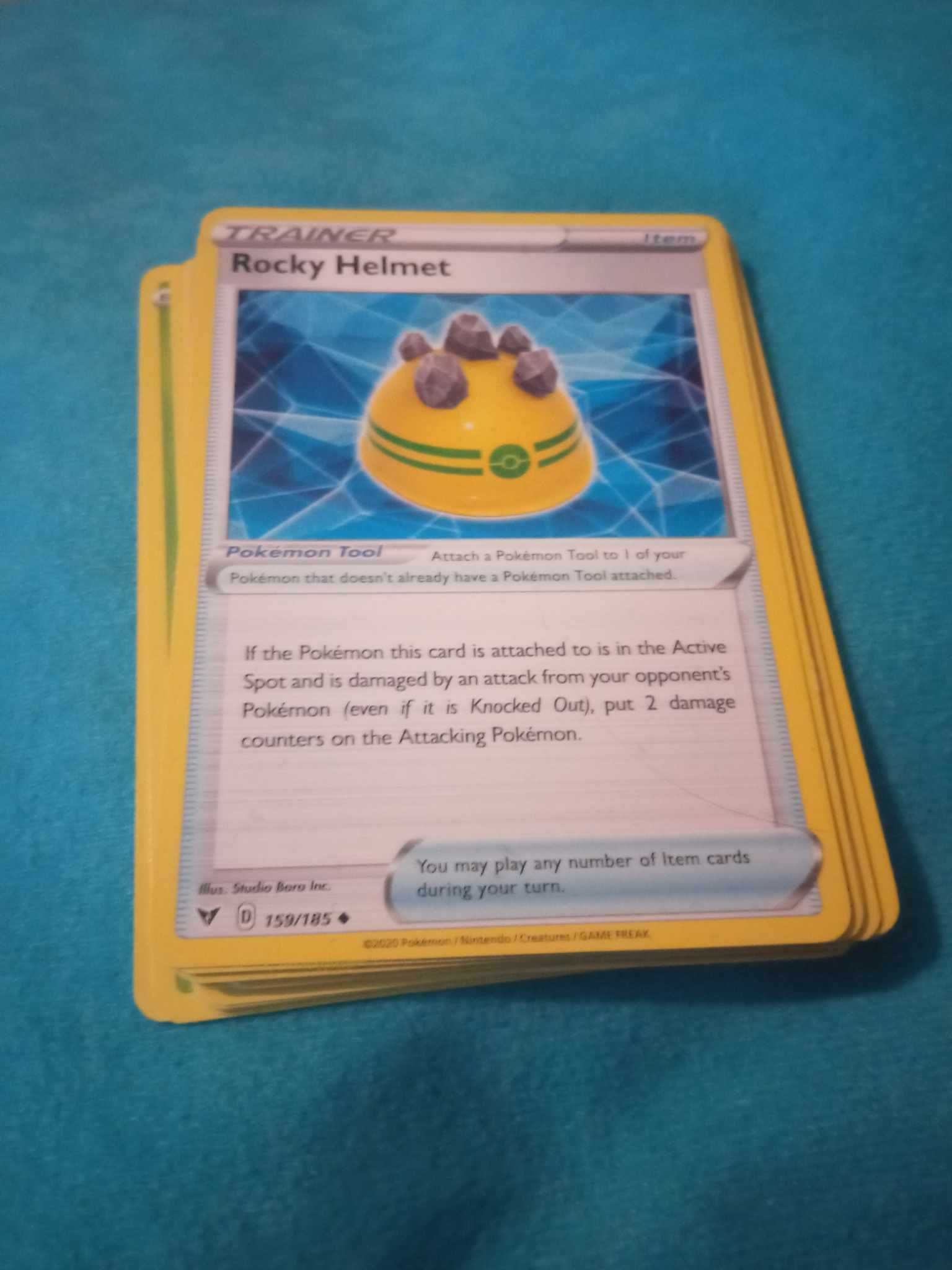 Karty Pokemon TCG - Vivid Voltage - 17 sztuk