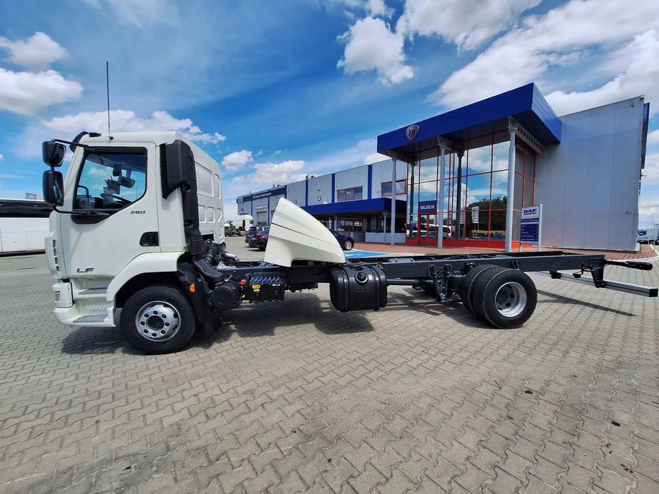 DAF LF 260 FA  4x2 , 16 t dmc Podwozie pod zabudowę,! Fabrycznie nowe!  LF 260KM 4x2 NOWE 16 Ton Idealny pod wywrotkę HAK,!