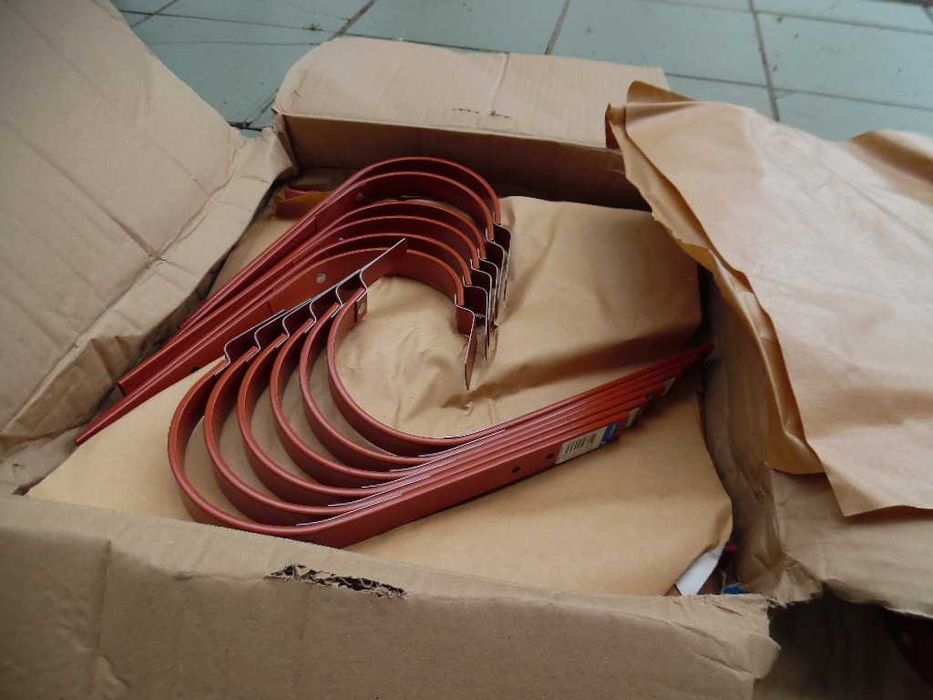 Sprzedam  szwedzkie haki rynnowe nakrokwiowe Lindab