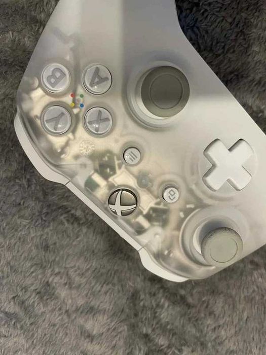 Kontroler Xbox One Series Phantom White Limitowany