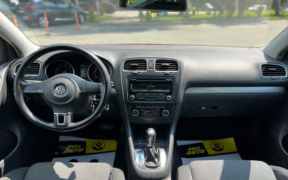 Volkswagen Golf 2011