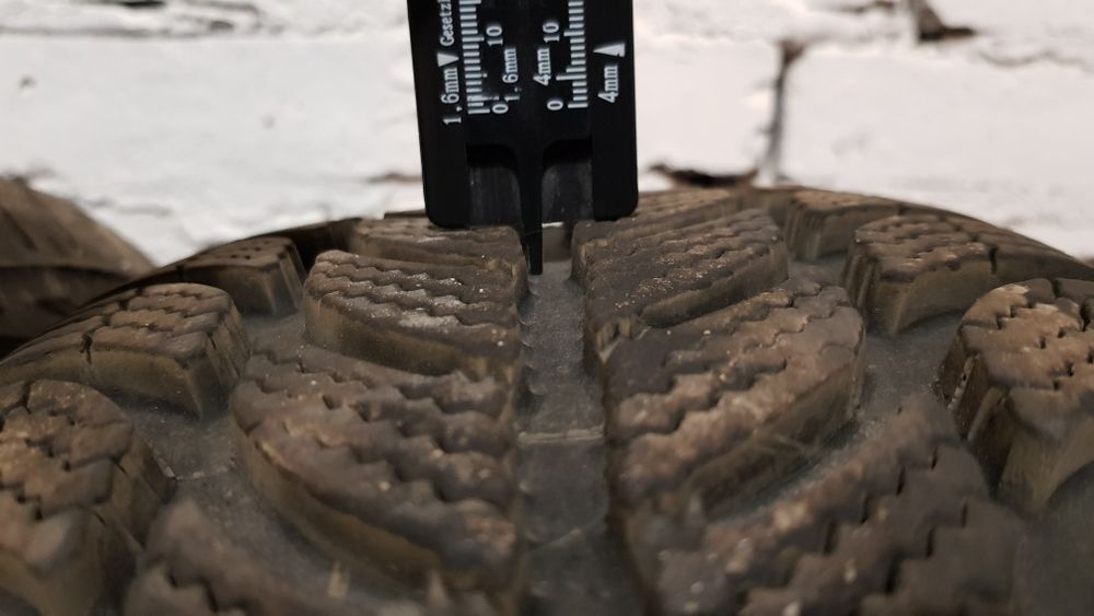 Felgi z oponami zimowymi 195/65/15 7.5 mm 5x100 golf seat skoda