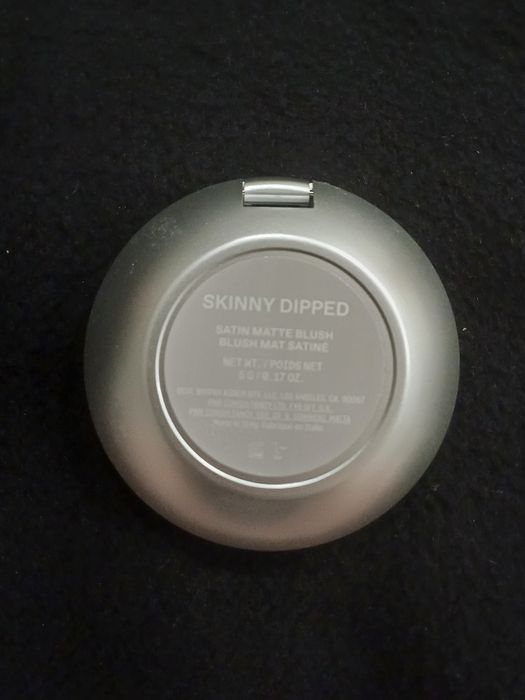 Róż rem beauty skinny dipped
