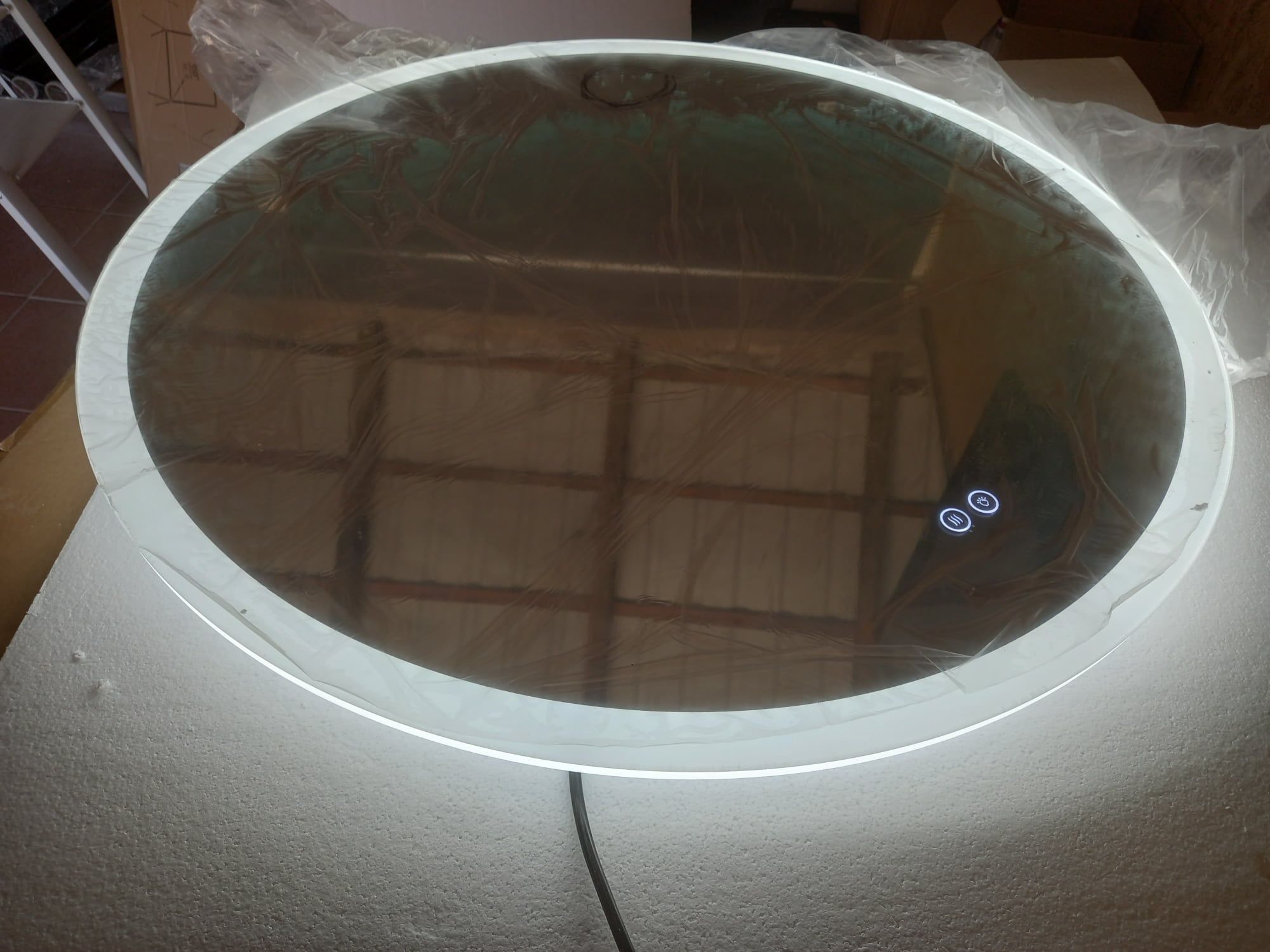 Habison Okrągłe lustro ścienne LED, 70cm
