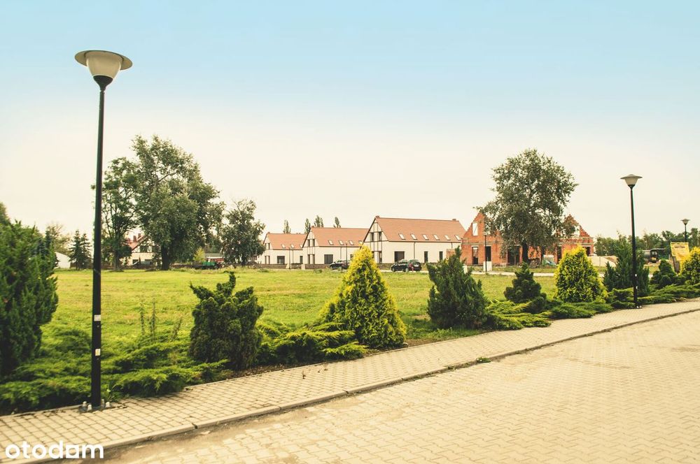 ul.Cyprysowa, Pietrzykowice( okolo 5 km od granicy Wroclawia)