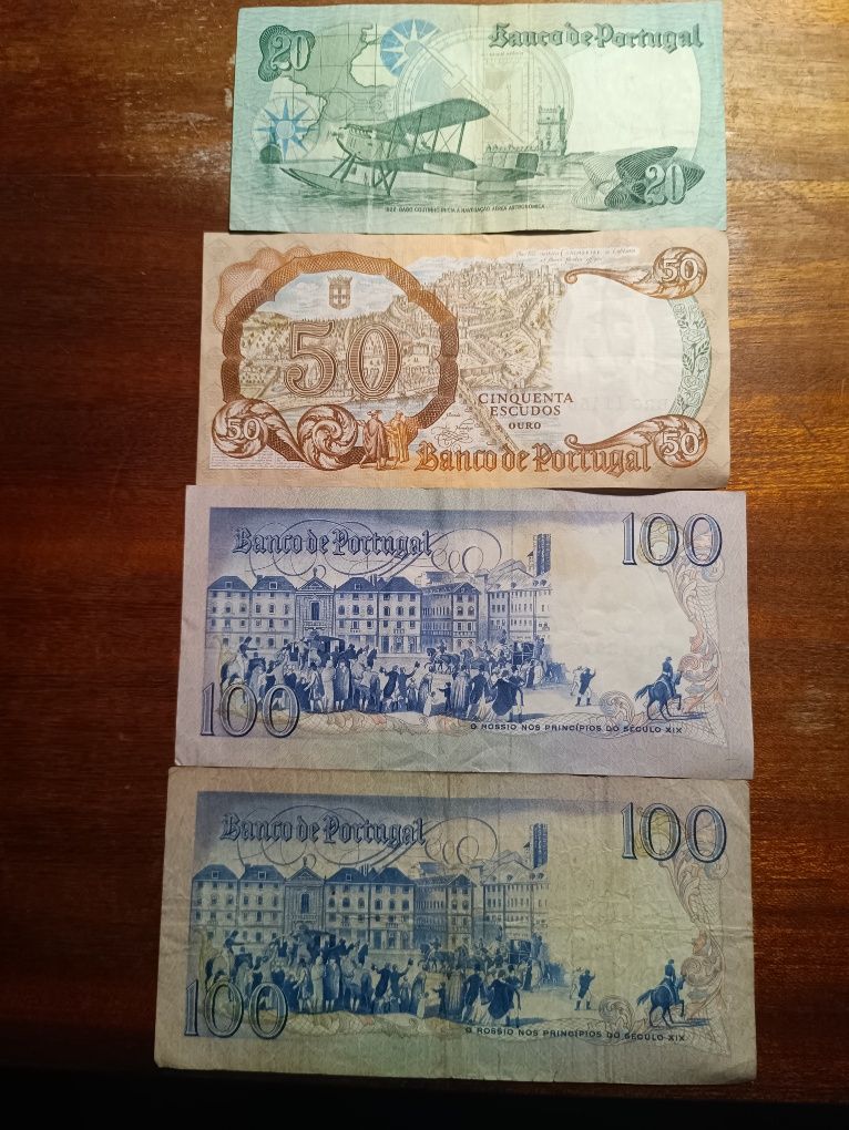 4 notas de escudo