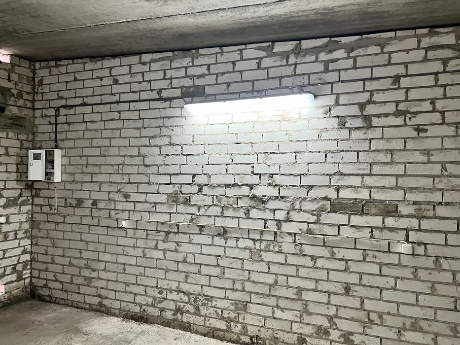 Капітальний гараж в центрі