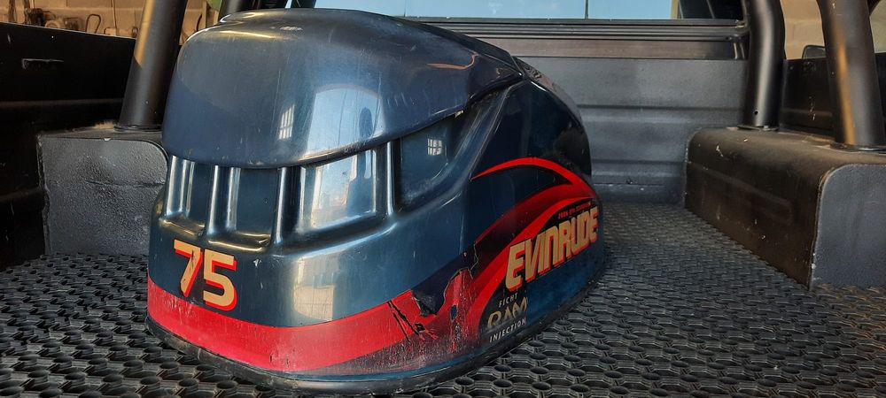 Capot/Tampa de motor Evinrude Fight Ram Injection 75cv 2 tempos