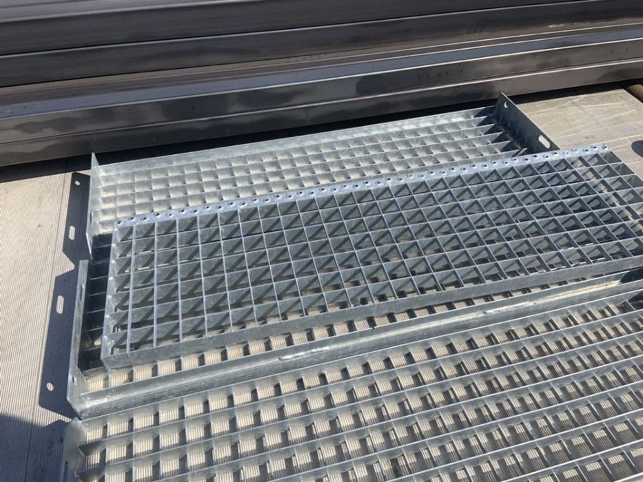 Stopnie stopień schody kratownica 600x270 wema krata ocynk WYSYŁKA
