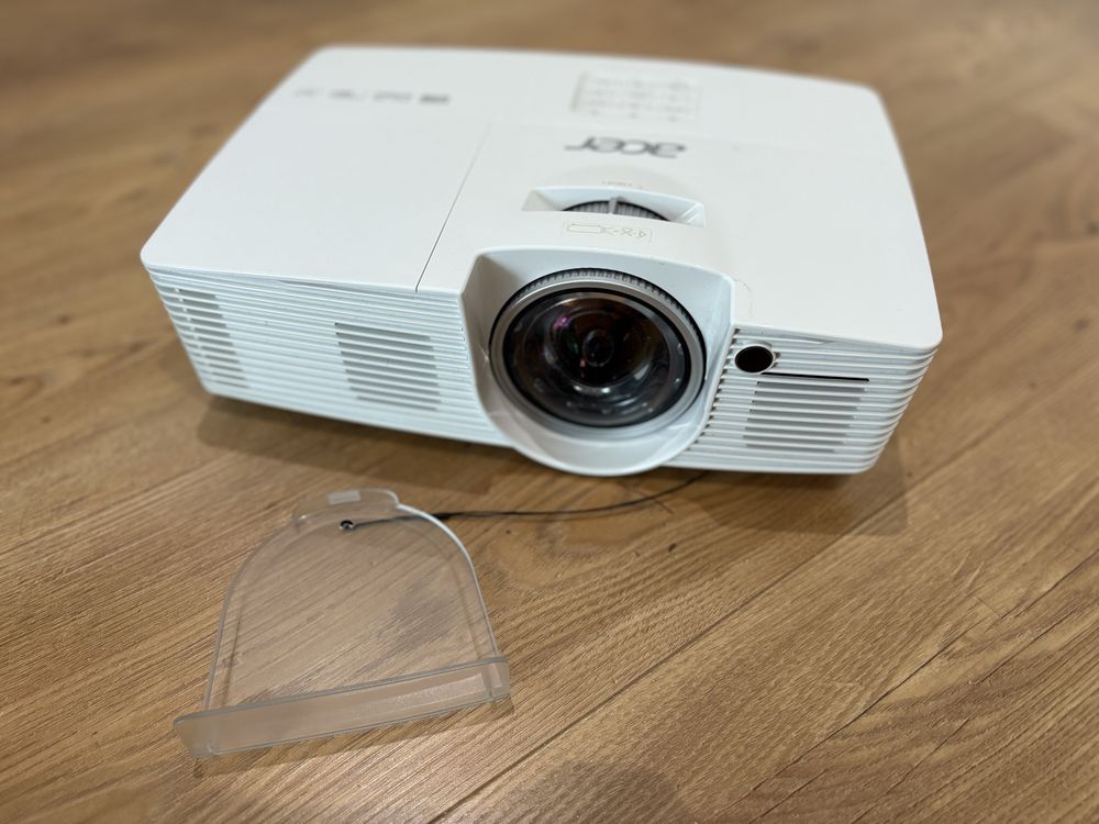 Rzutnik projektor Acer H6517BD
