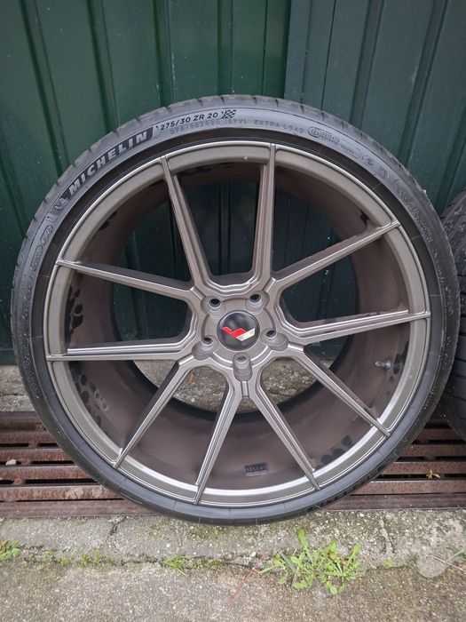 Jantes JR30 novas com pneus novos