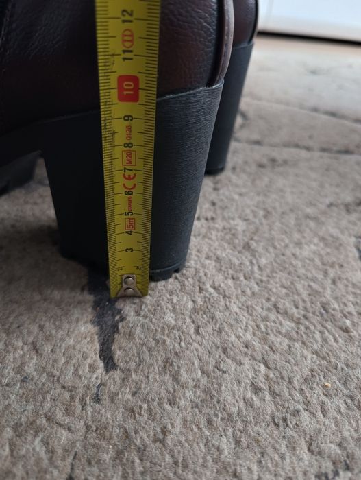 Butyi Cropp na koturnie. r39.