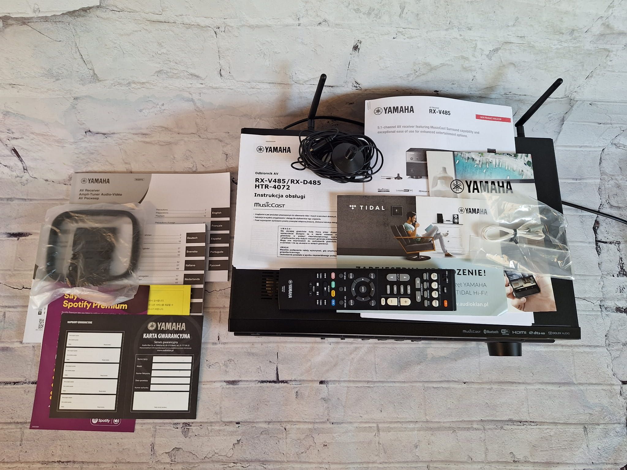 Zaawansowany Amplituner 5.1 Yamaha RX-V485 Wifi BT AirPlay2 4k