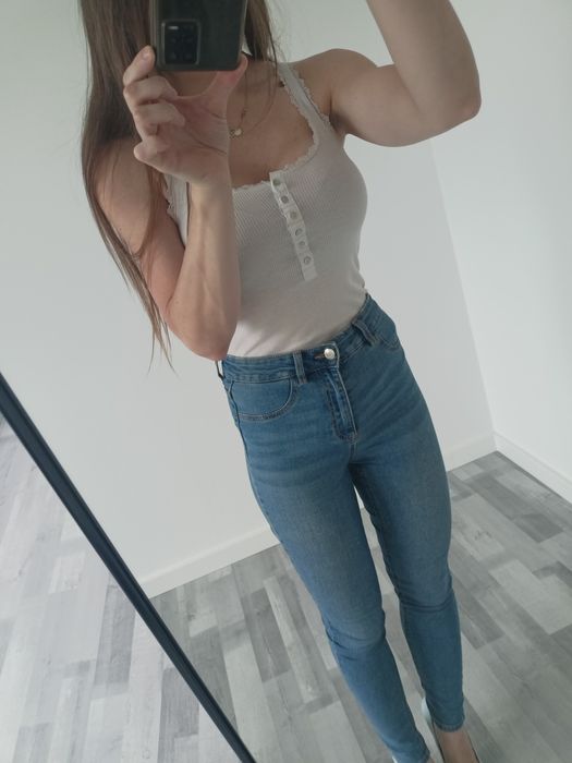 Bluzka na ramiączkach w prążek Cropp