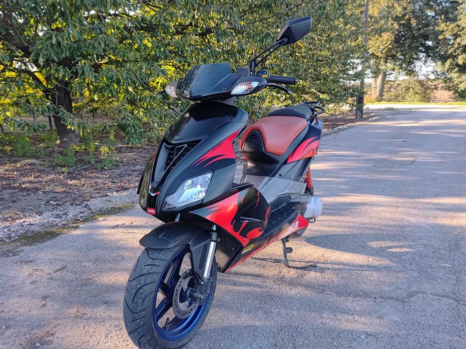 Aprilia sr50(70)ccfactory w idealnym stanie niski przebieg zrywnymocny