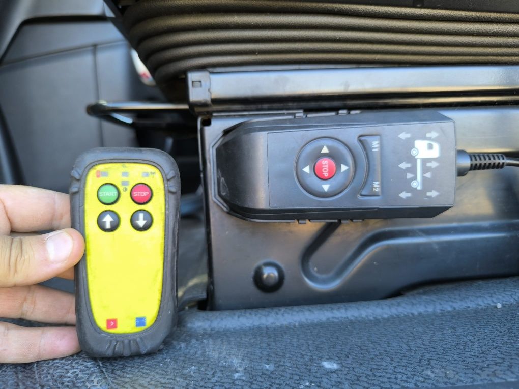 Camião Mercedes actros porta máquina 1 8 4 2  2 0 1 6 caixa auto