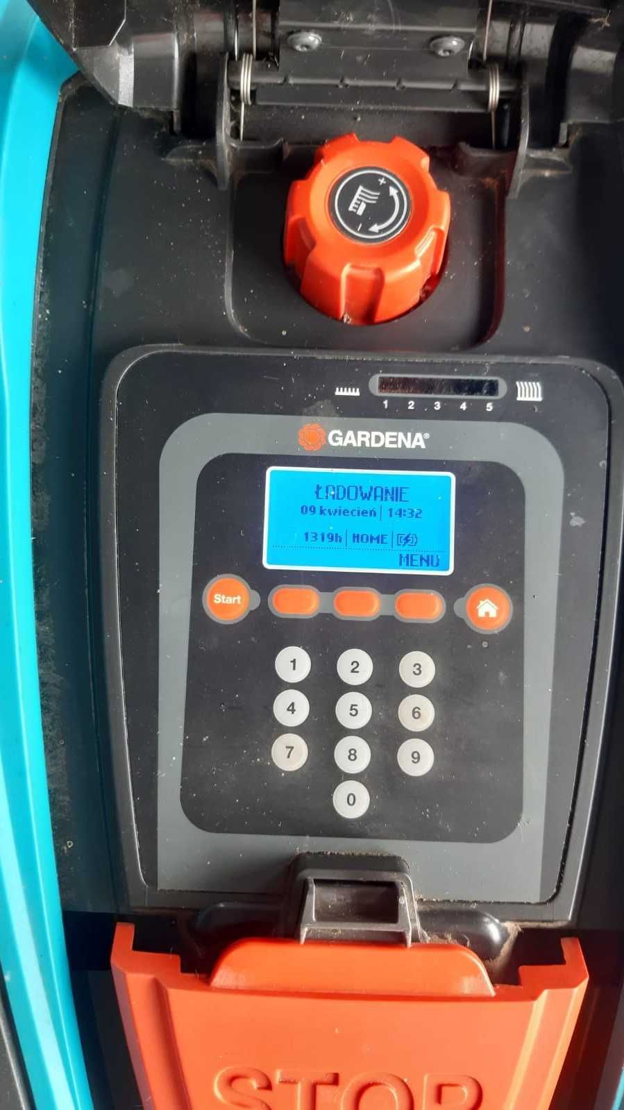 Kosiarka robot koszący Gardena r40li+PIN+zasilacz+stacja+kabel+szpilki