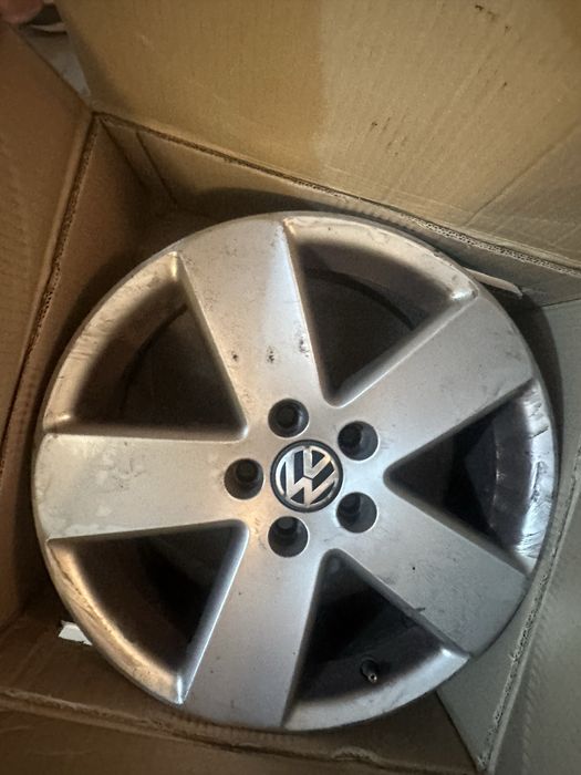 Felgi  Passat b 6 orginalne.