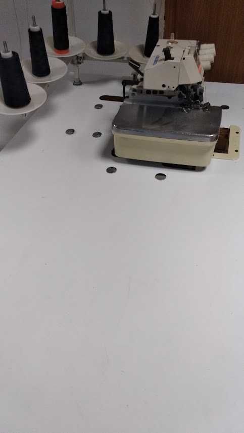 Overlock 5 nitkowy, silnik na 230V, owerlok, overlok,maszyna do szycia