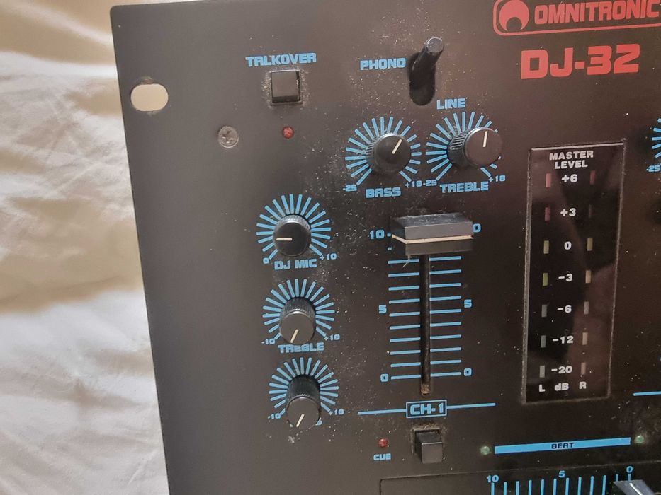 Mixer dj 2 canais