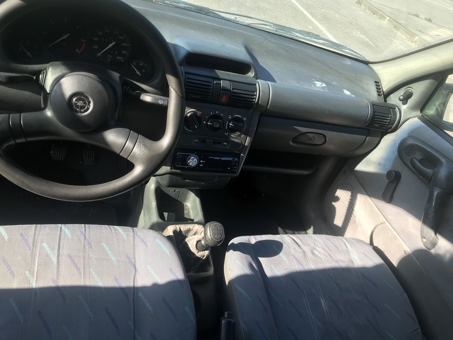 Carro com problema nos travoes(reservado)