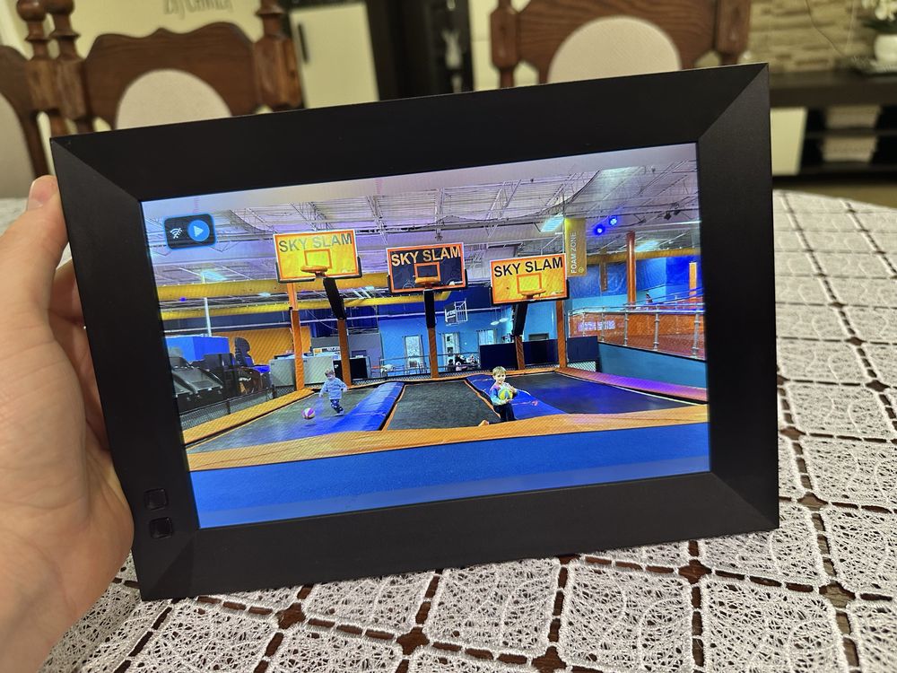 Cyfrowa Ramka na zdjecia Nixplay W10F-12 Wi-fi