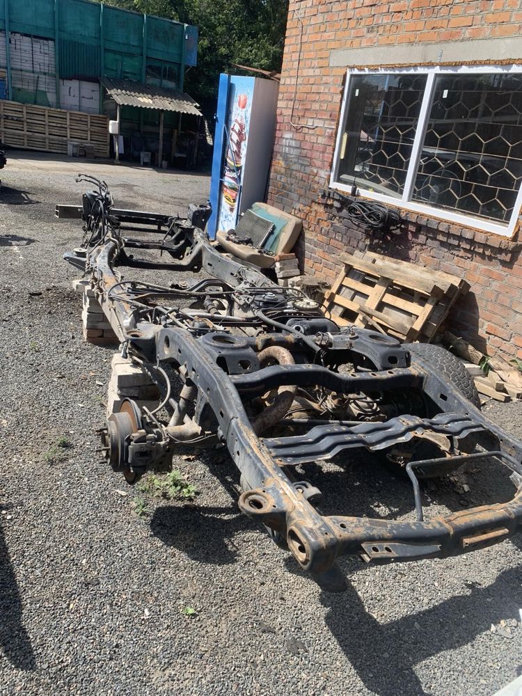 Рама Toyota Land Cruiser 200 4.5 2010 авто розборка