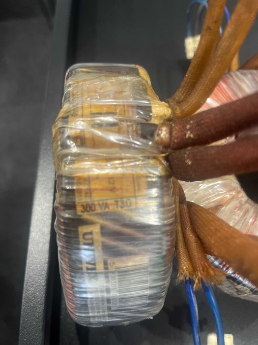 Transformatory Toroidalne Toroidalny zestaw Univex 300VA t30 +TTS150