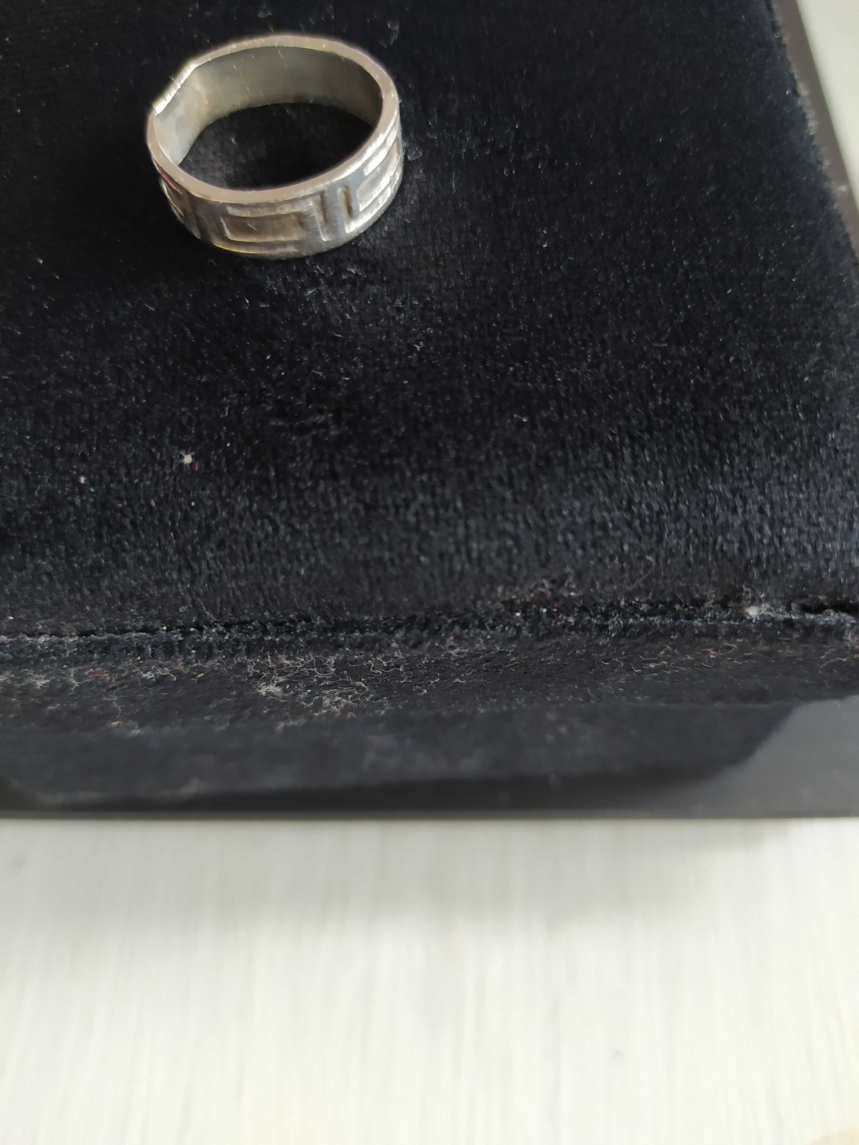 zestaw 2 pierścionków obrączek wew. średnica 16 mm srebro próba 925