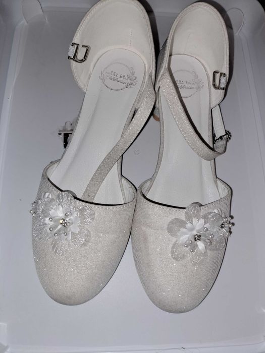 buty dla dziewczynki na komunie/wesele