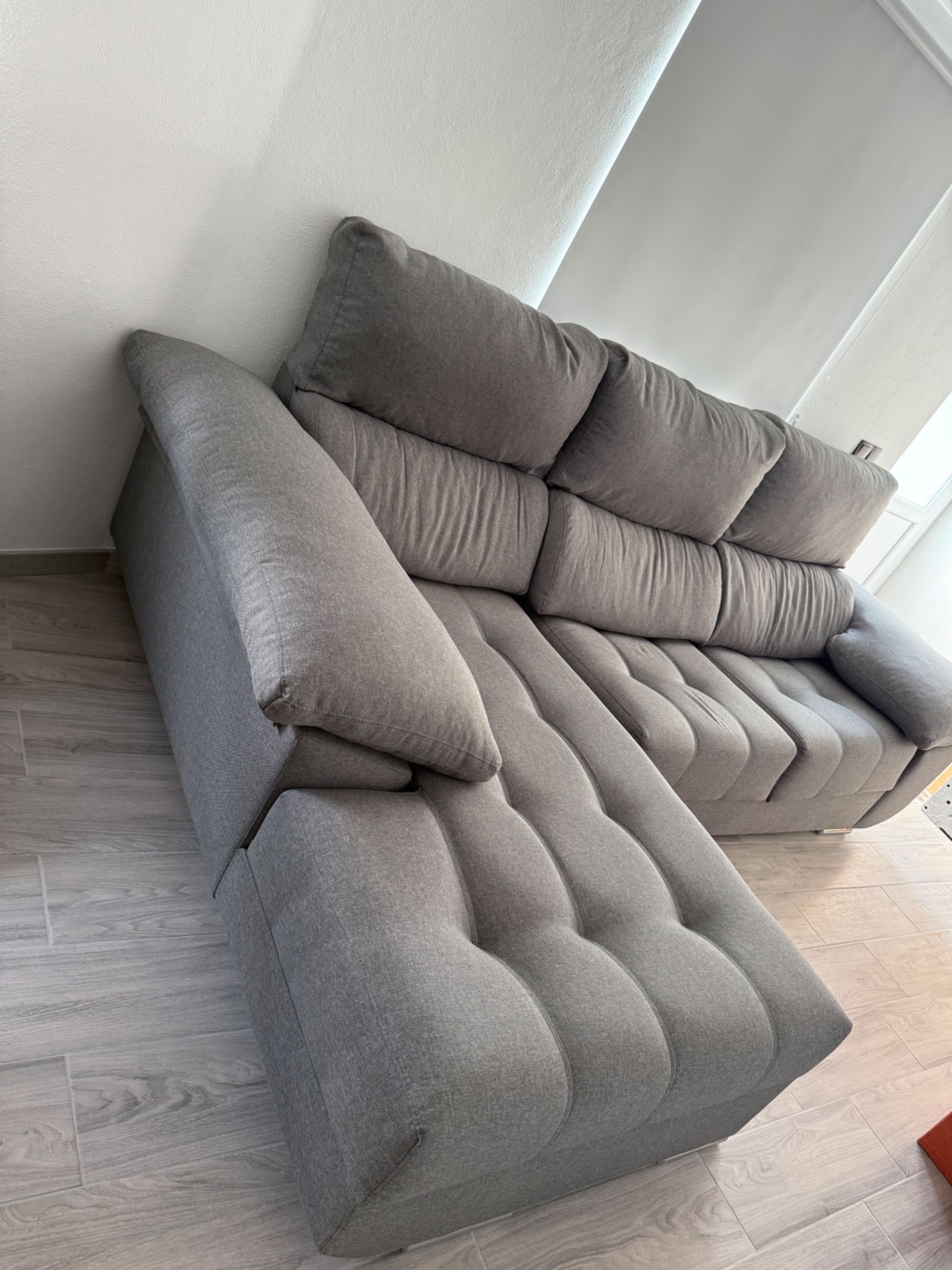 Sofá com chaise long  3x170