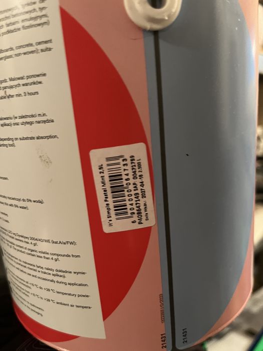 Beckers simple pastel mint