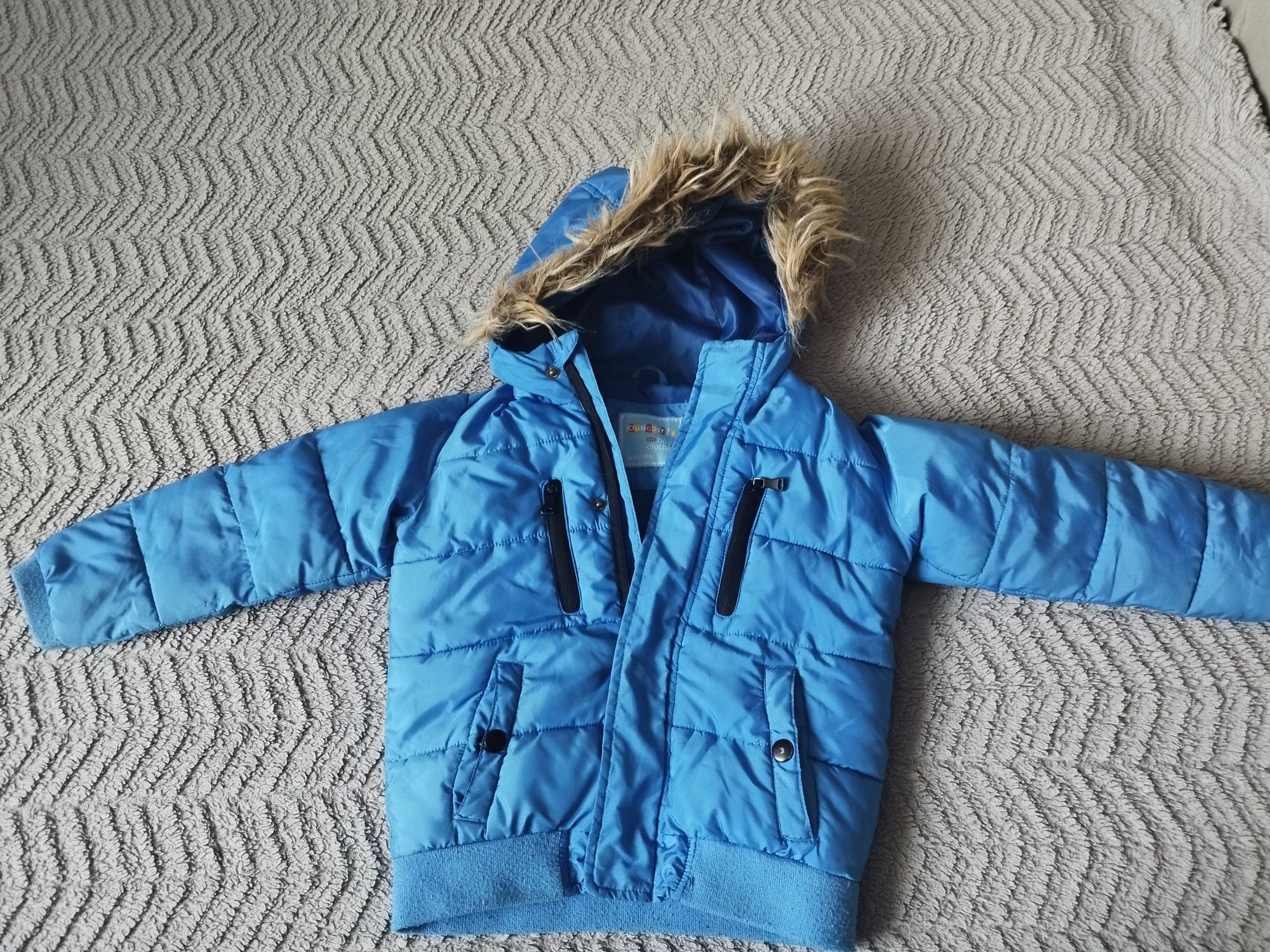 Kurtka zimowa dla chłopca  98/104