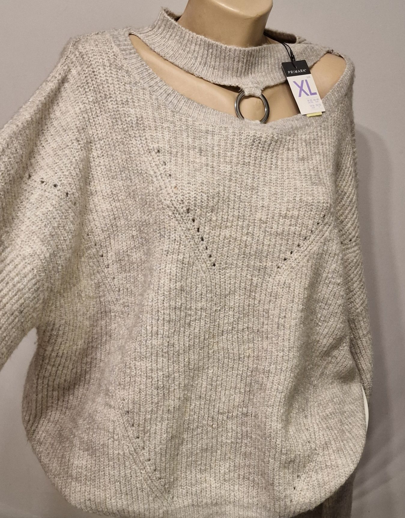 Sweter Jasnoszary Rozm. XL Ozdobny Dekolt Oversize