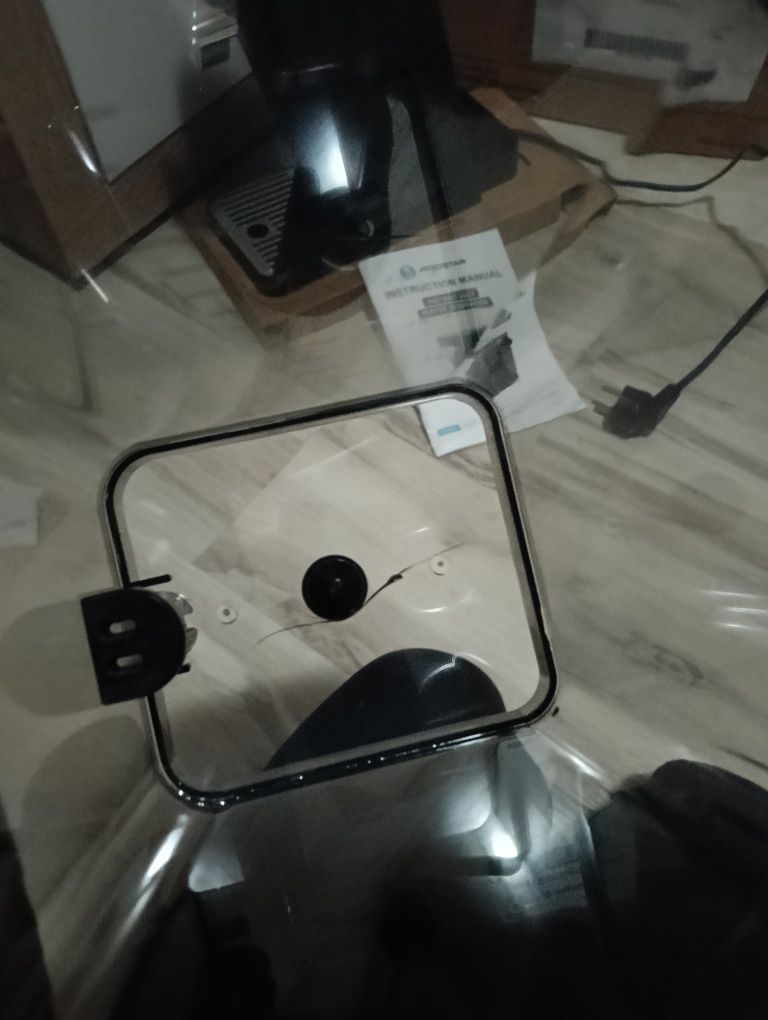 Podgrzewacz dystrybutor elektryczny Aigostar 2400w