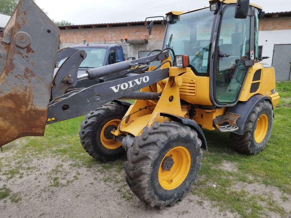 Ładowarka Volvo L25F sprowadzona 4400 MTH opony 90% zadbana