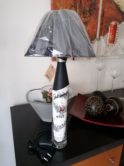 Candeeiros de garrafas de vidro